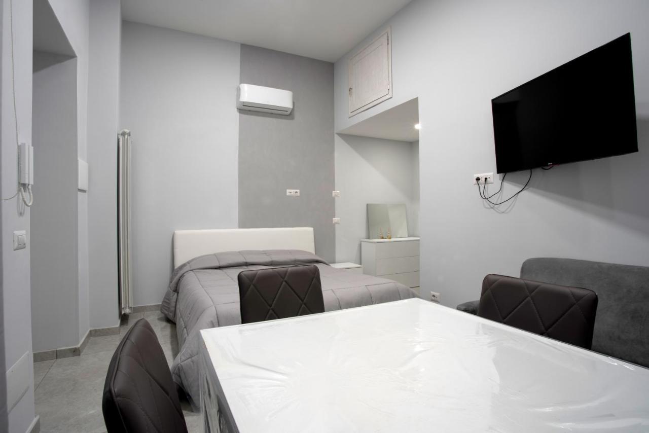 Giovi'S Apartments 卡斯特拉玛雷帝斯达比亚 外观 照片