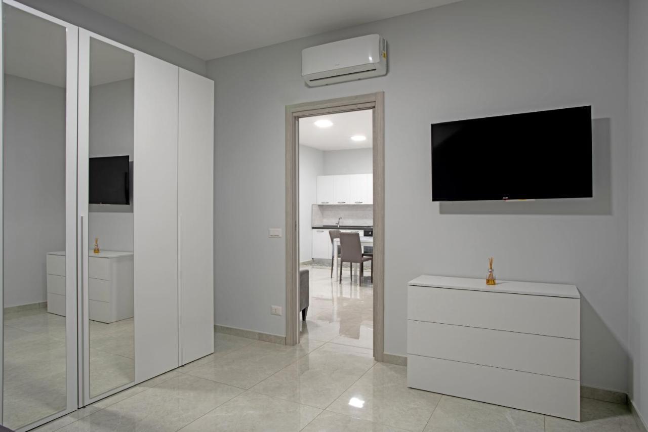 Giovi'S Apartments 卡斯特拉玛雷帝斯达比亚 外观 照片