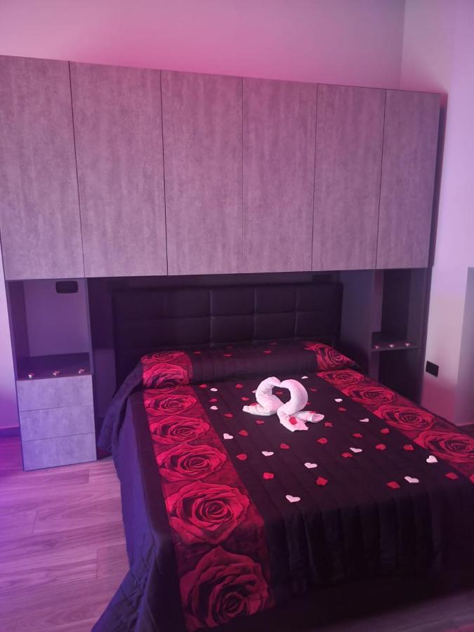 Giovi'S Apartments 卡斯特拉玛雷帝斯达比亚 外观 照片