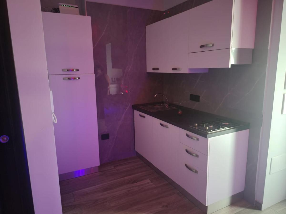 Giovi'S Apartments 卡斯特拉玛雷帝斯达比亚 外观 照片