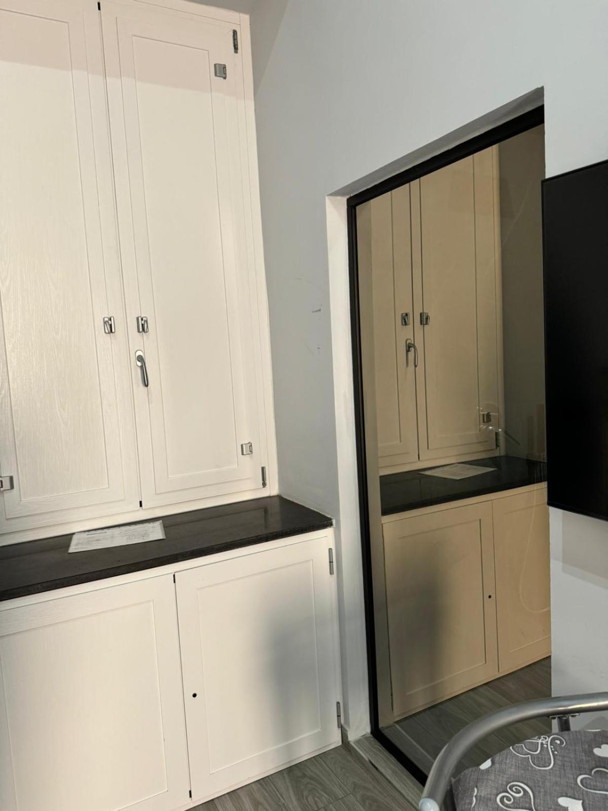 Giovi'S Apartments 卡斯特拉玛雷帝斯达比亚 外观 照片